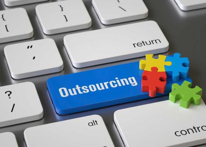 Nhân sự outsource là gì? Nhân sự outsource là gì?